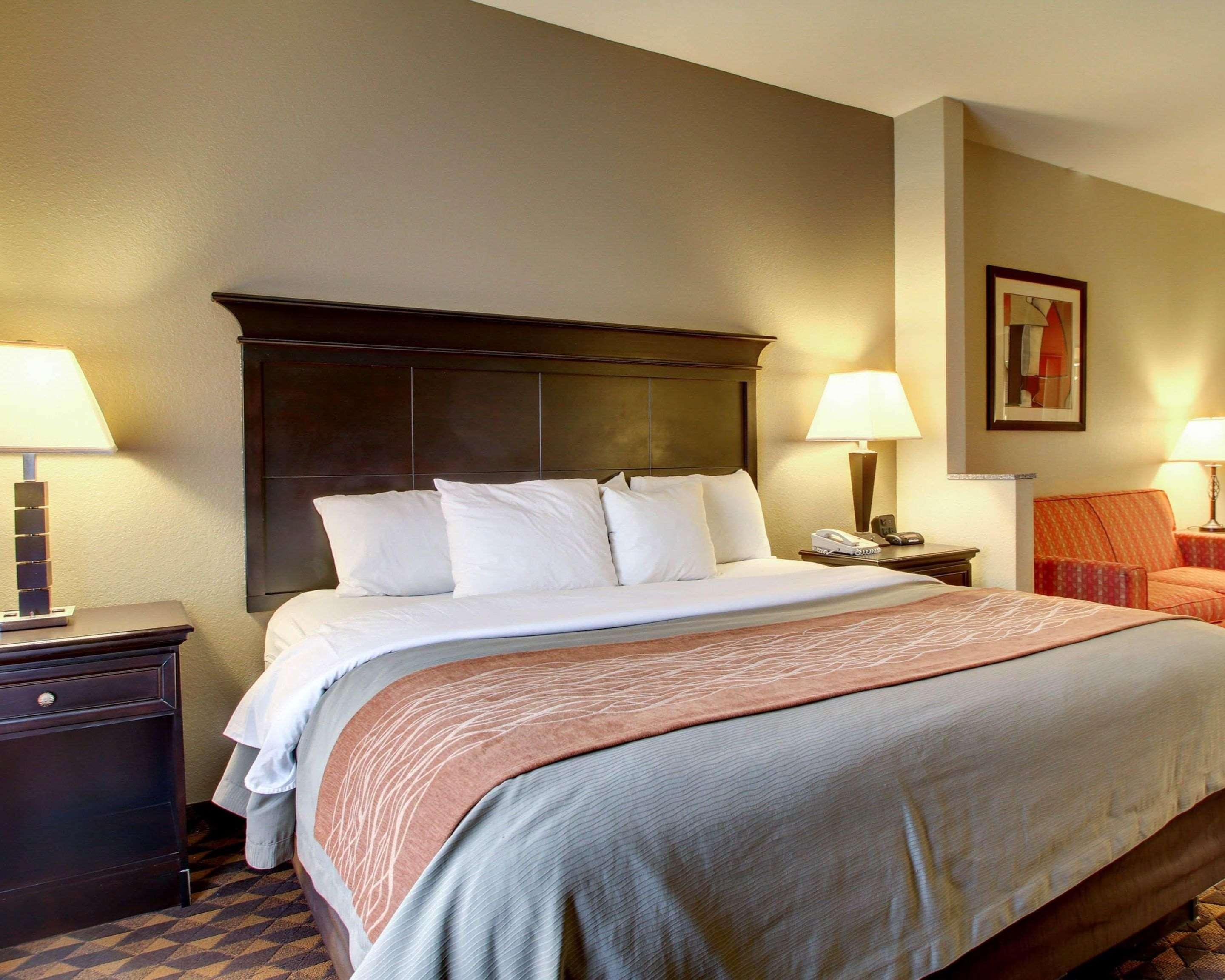 Comfort Inn & Suites Clinton Εξωτερικό φωτογραφία