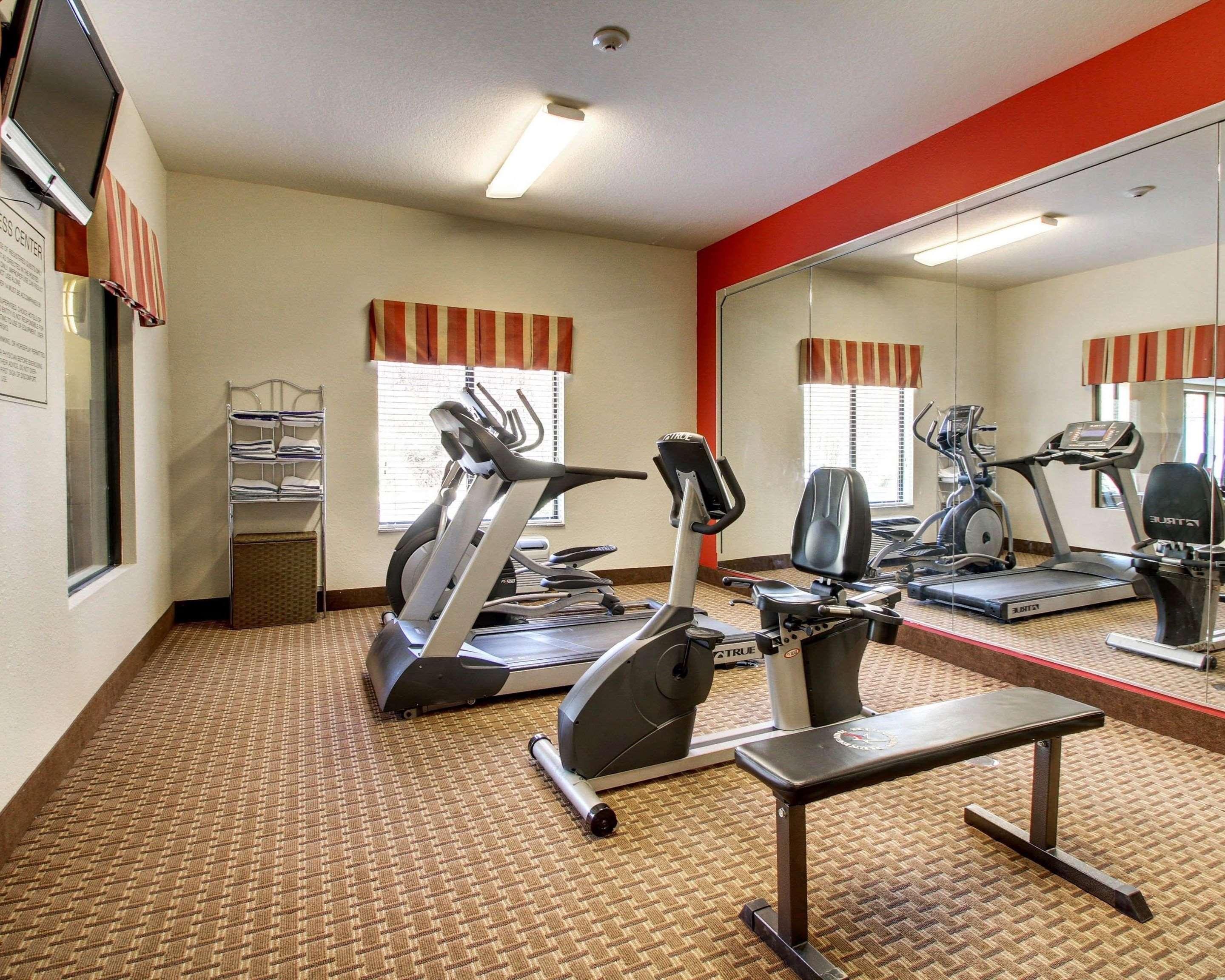 Comfort Inn & Suites Clinton Εξωτερικό φωτογραφία