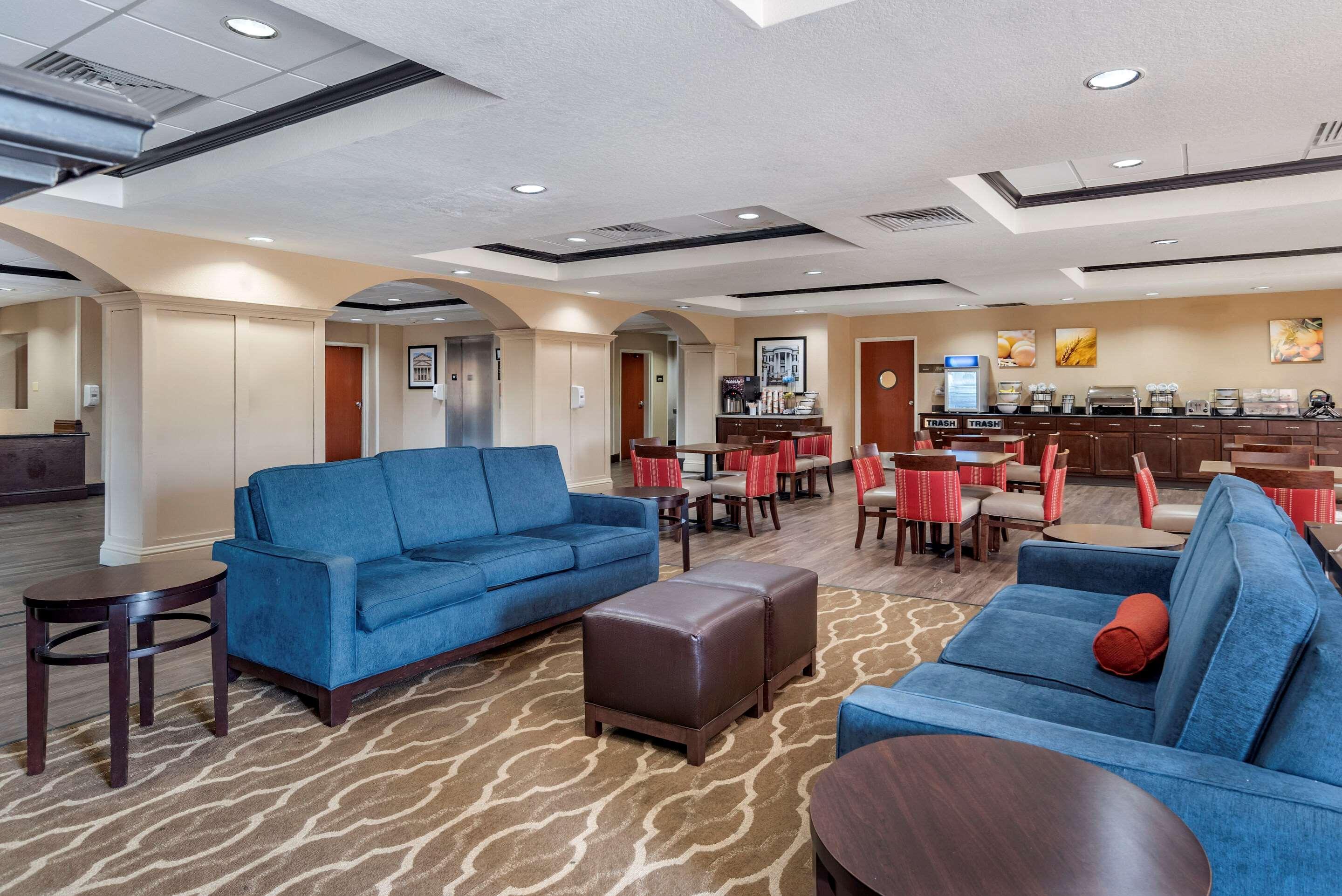 Comfort Inn & Suites Clinton Εξωτερικό φωτογραφία