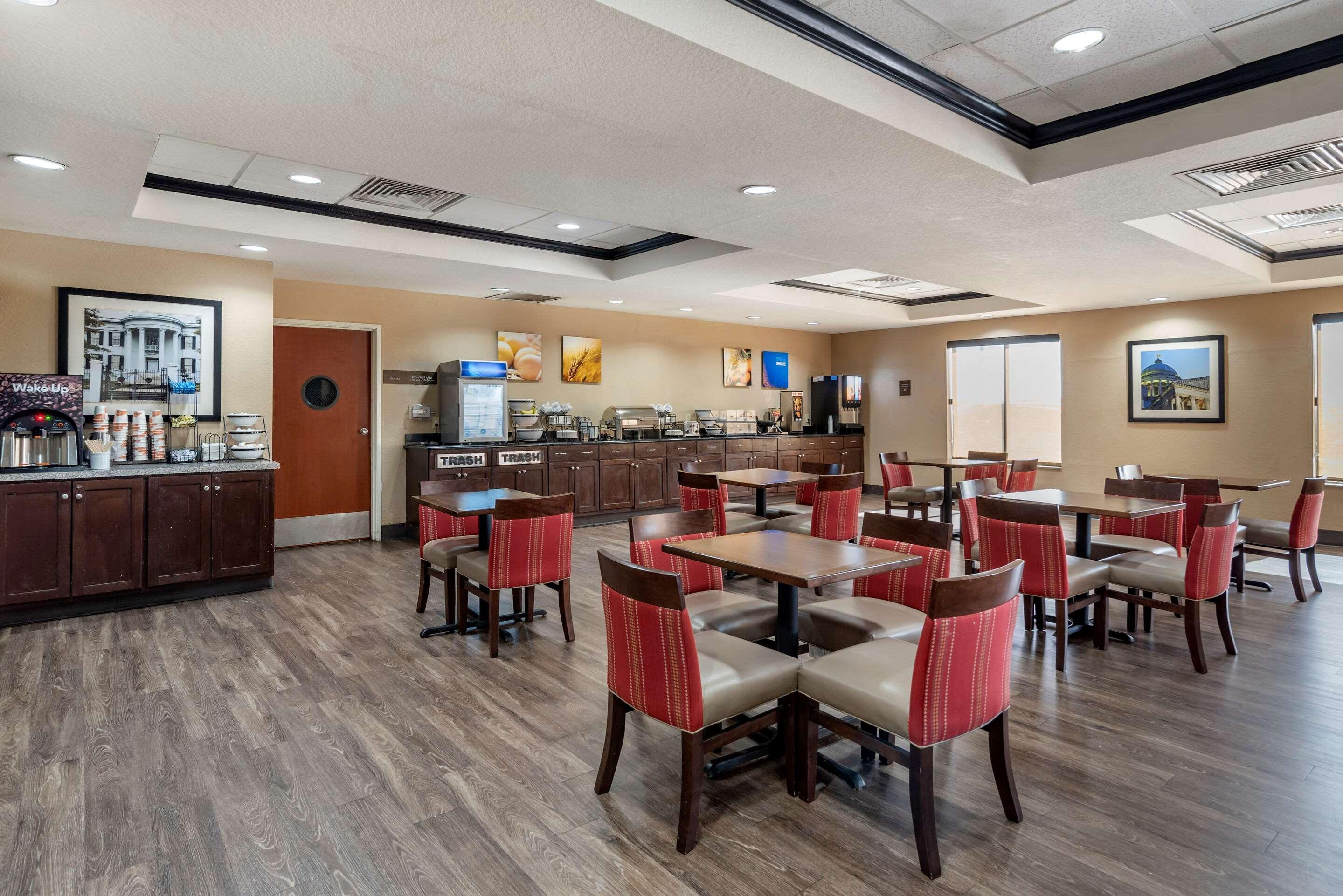 Comfort Inn & Suites Clinton Εξωτερικό φωτογραφία