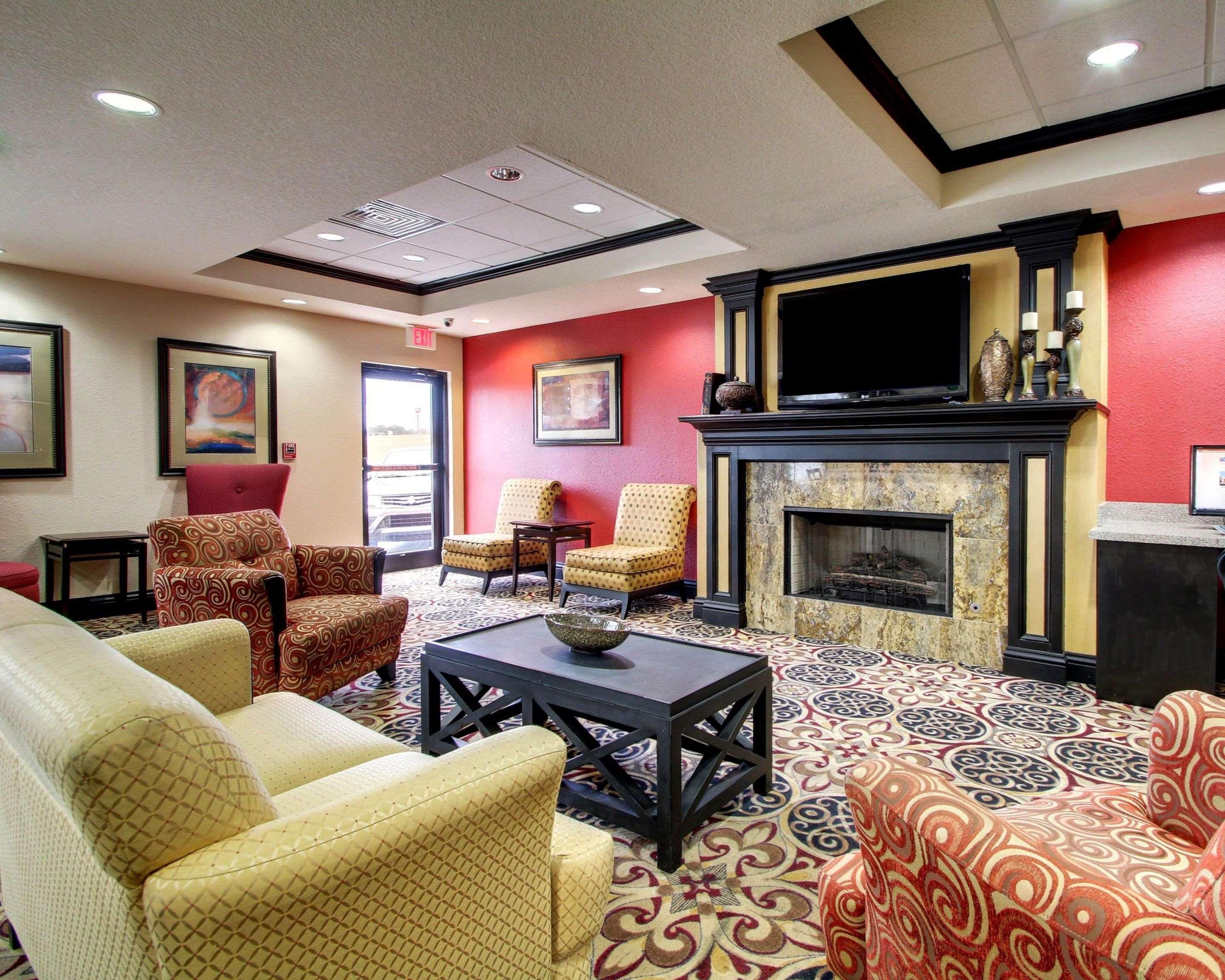 Comfort Inn & Suites Clinton Εξωτερικό φωτογραφία
