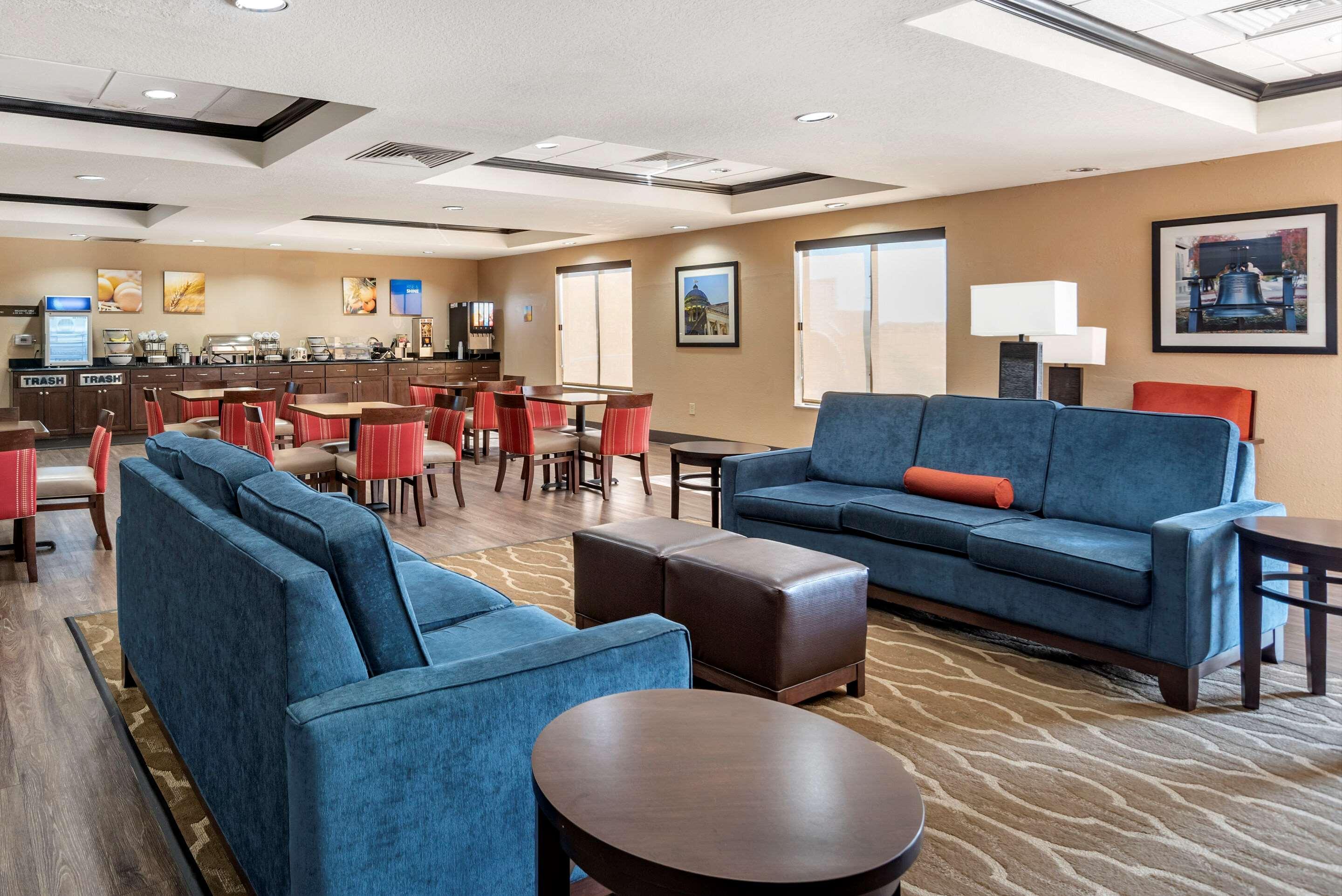 Comfort Inn & Suites Clinton Εξωτερικό φωτογραφία